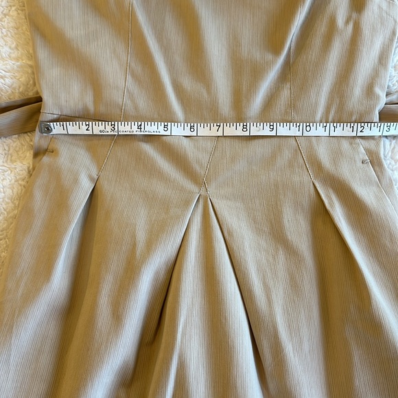 Sleeveless Belted Dress with Pockets - Picture 7 of 10